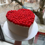 Bringebær Toppet Kake